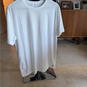 Vuori White Short Sleeve Strato Tech Men's Tee